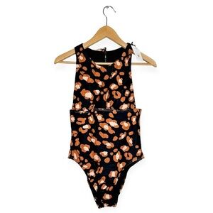 New Shade & Shore Woman’s One Piece Swimsuit Size M